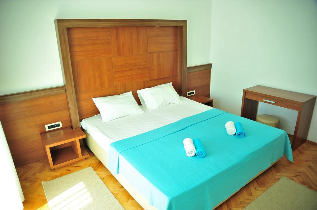 Grejm Family Apartments Petrovac Exterior photo